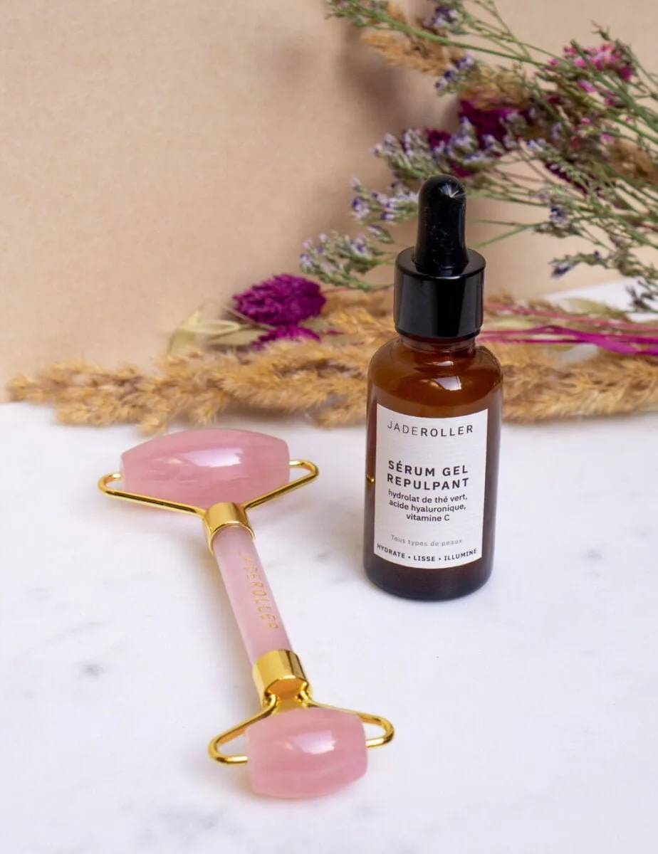rose quartz face roller and serum