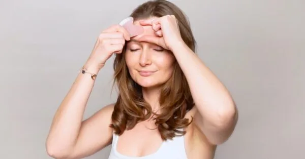 Arrugas, Gua Sha de la frente